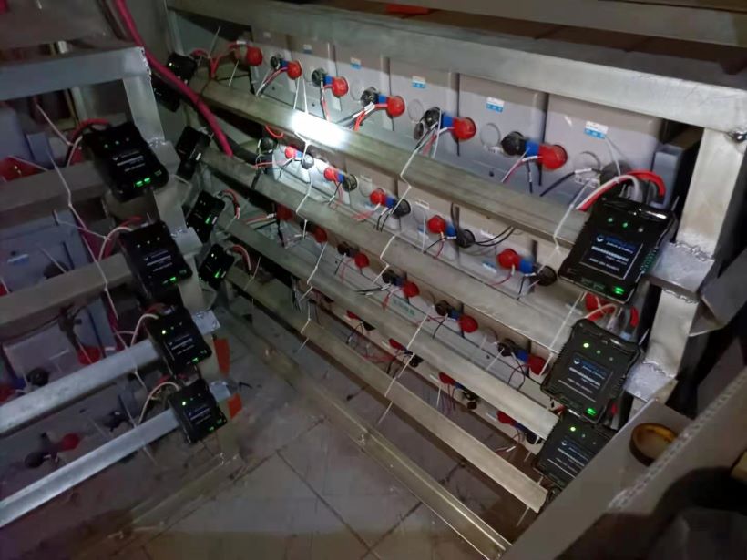 菏澤鐵塔安裝電池在線(xiàn)修復(fù)實(shí)物圖